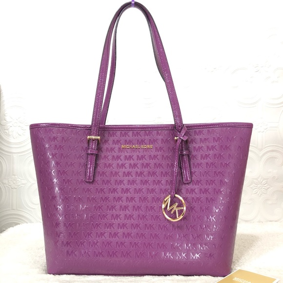 Michael Kors Handbags - 🌸OFFERS🌸Michael Kors Leather Purple Tote